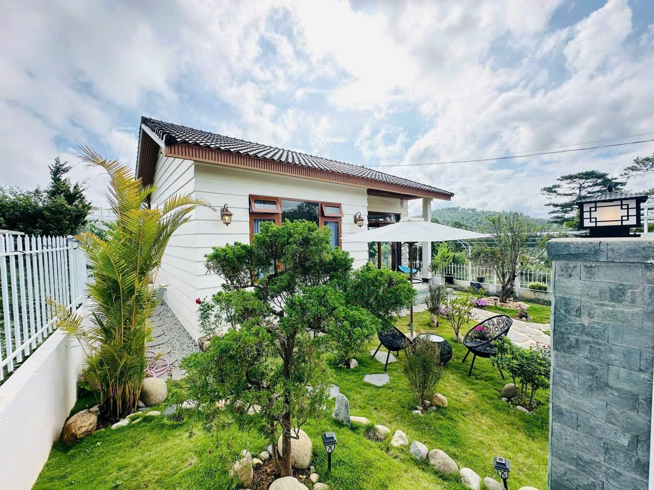 Villa Sân Vườn Măng Line Đà Lạt