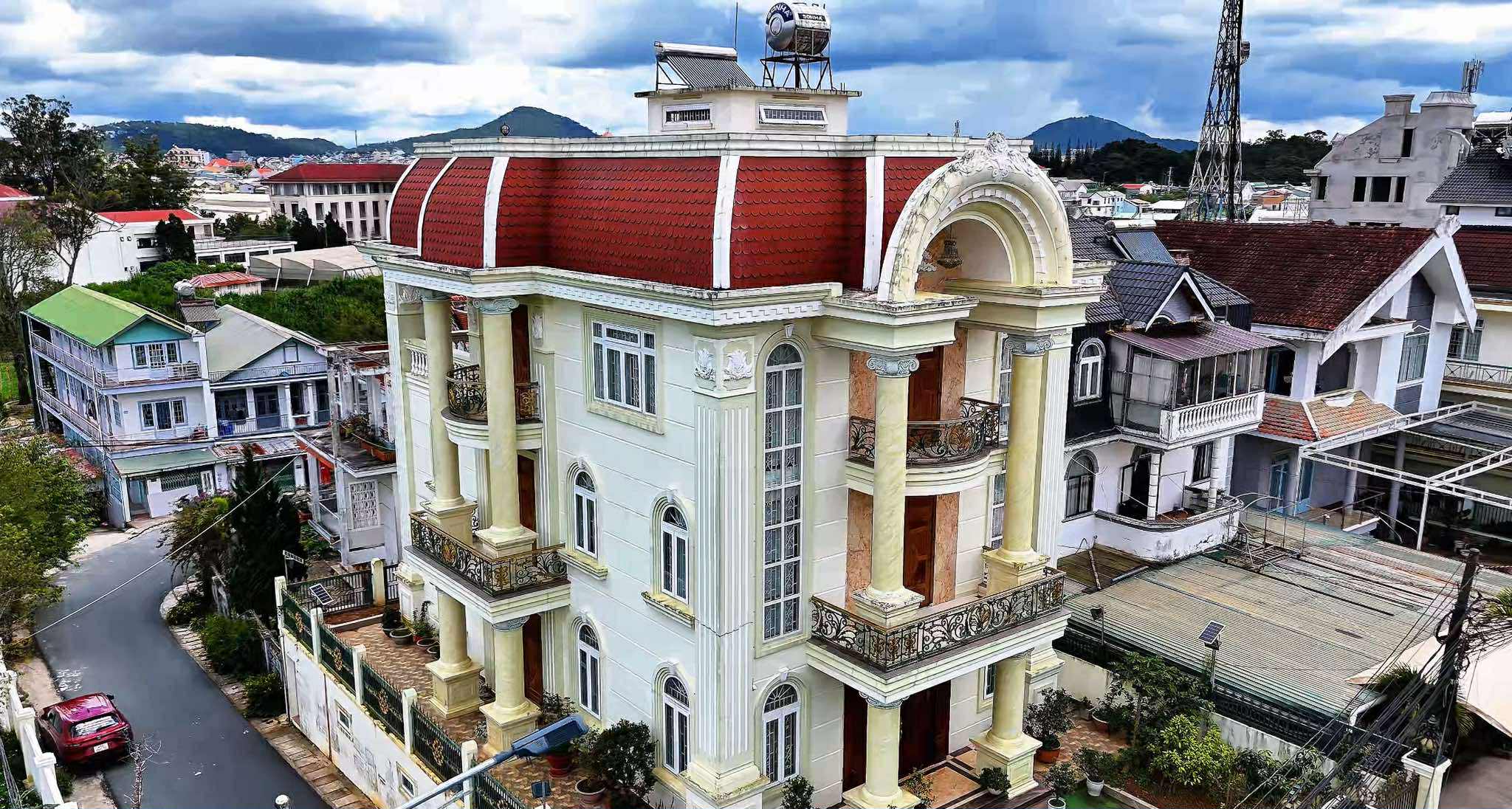 Biệt Thự Khu Đồi Trà Đà Lạt