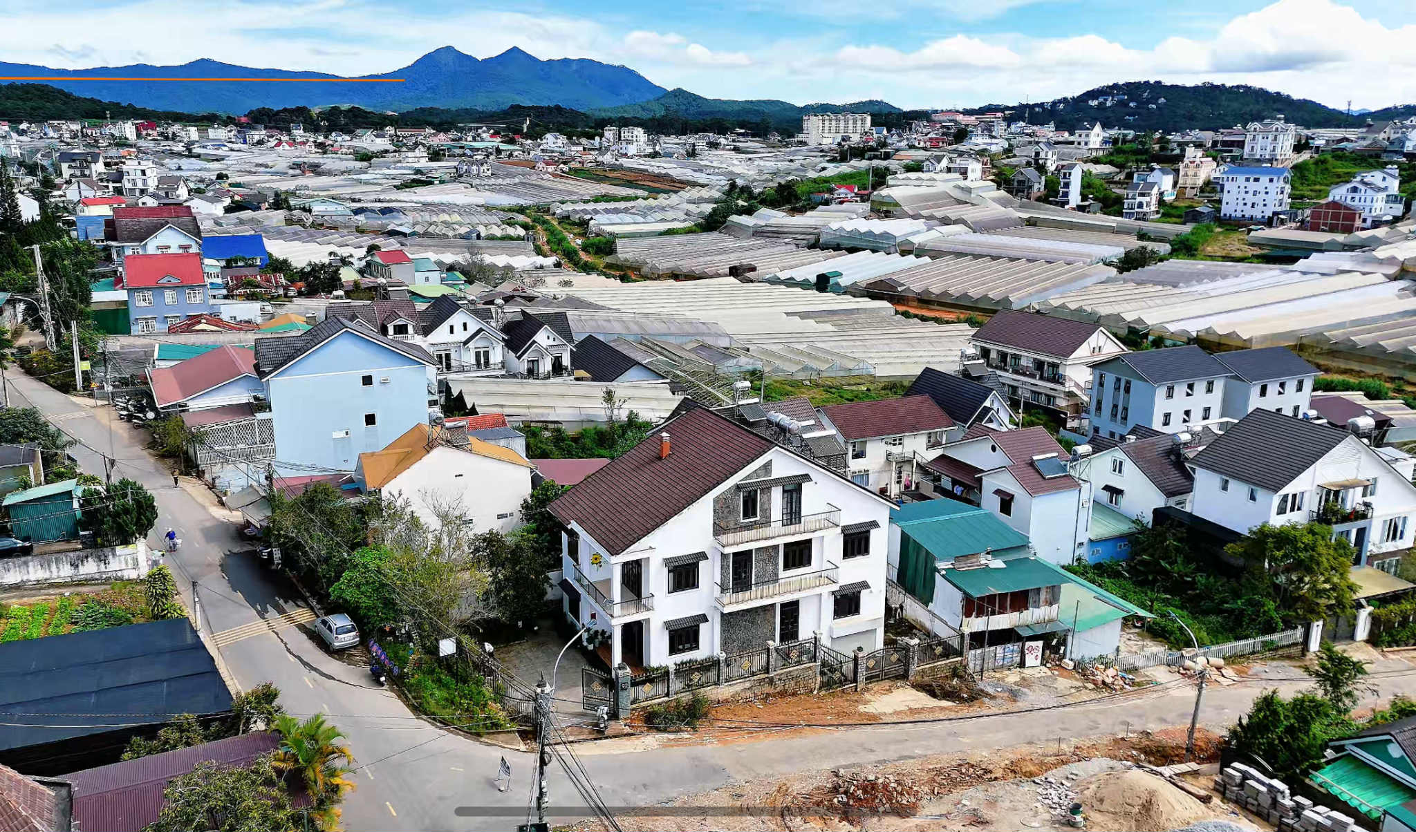 Biệt thự Đà Lạt 2 mặt tiền Vạn Hạnh - Mai Xuân Thưởng 389m2