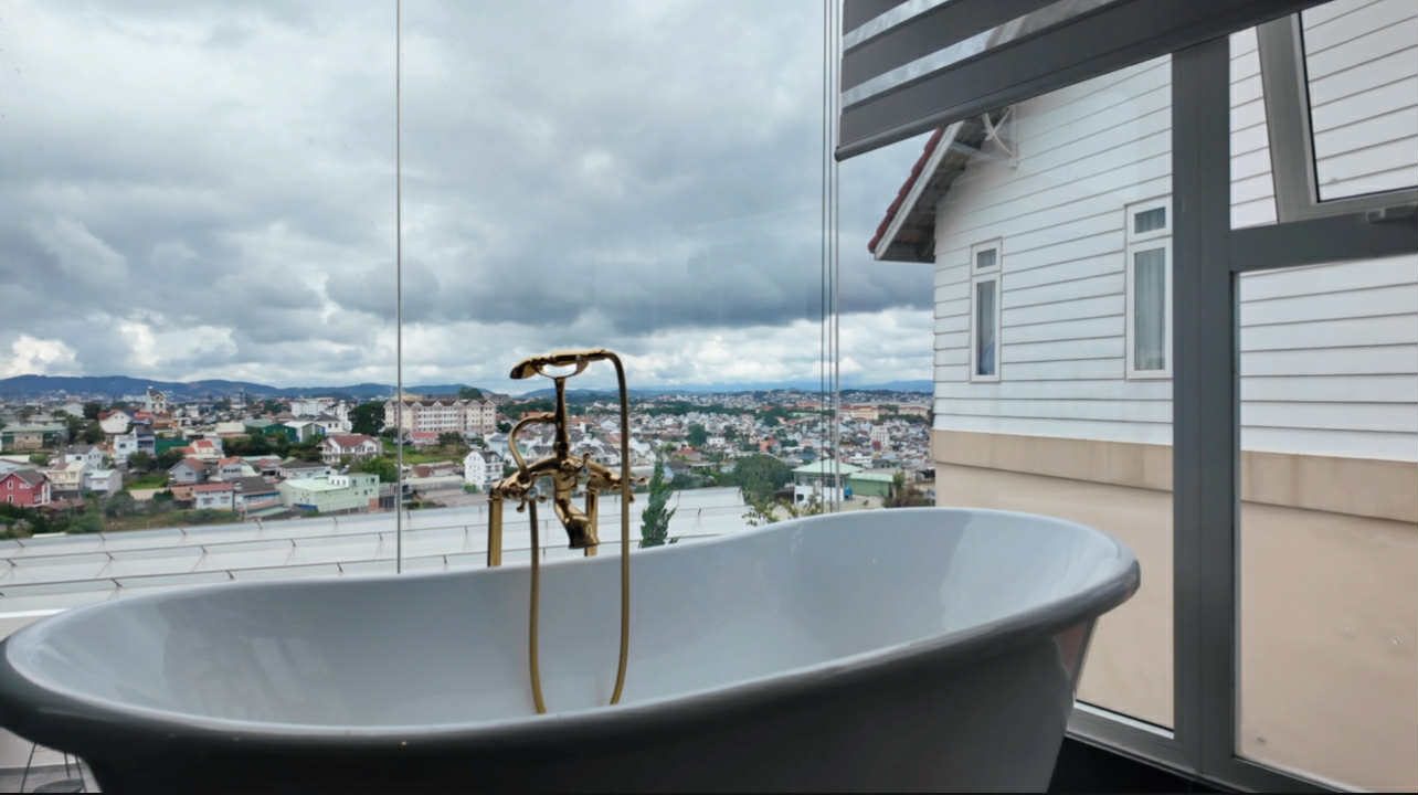 Villa Nam Hồ Đà Lạt 311m2 có hồ bơi