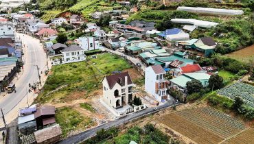Biệt Thự Châu Âu Sang Trọng Gần Khu Du Lịch Langbiang – Đà Lạt