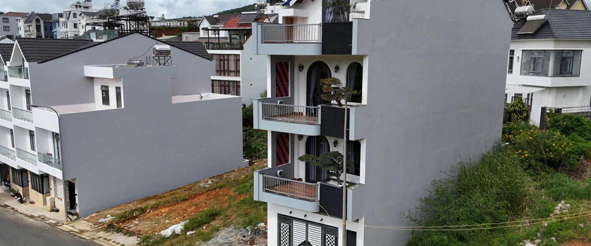 Nhà khu dân cư số 5 An Sơn Đà Lạt thiết kế hiện đại 95m2