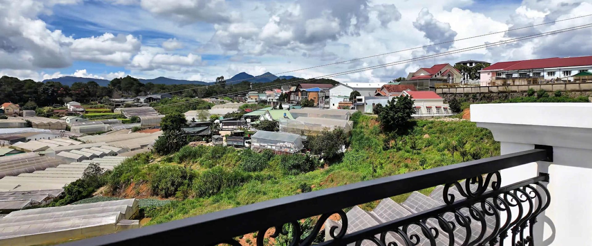 Bán Khách Sạn Đồi Huy Hoàng Đà Lạt 7 Tầng View Đẹp 284m2