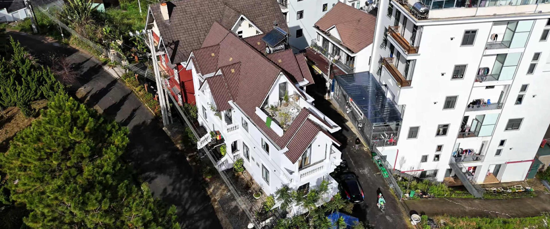 Villa Lý Nam Đế Đà Lạt 369m2 3 mặt tiền