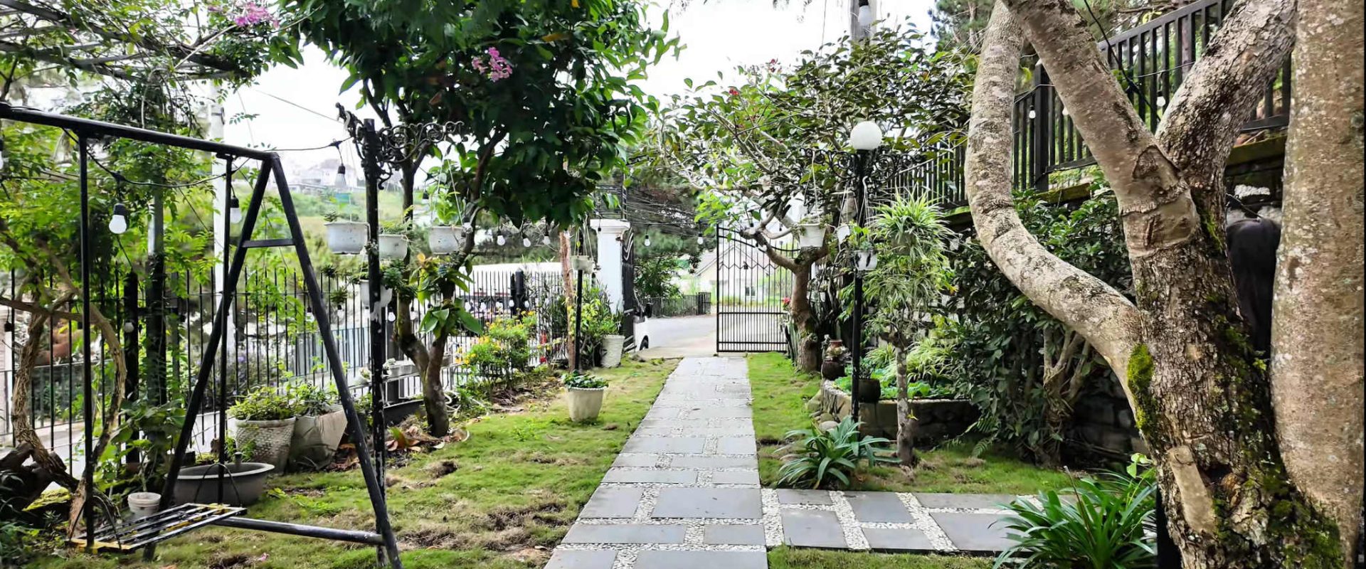 Villa Lý Nam Đế Đà Lạt 369m2 3 mặt tiền