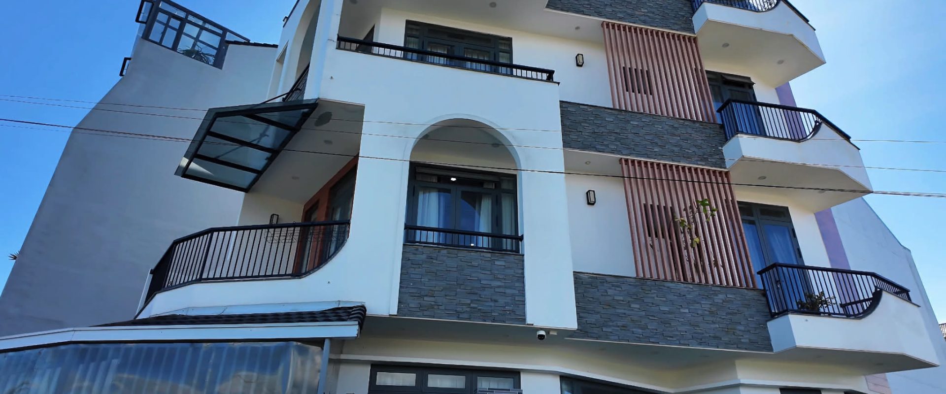 BÁN NHÀ GÓC 2 MẶT TIỀN KQH TRẦN ANH TÔNG ĐÀ LẠT 98M2