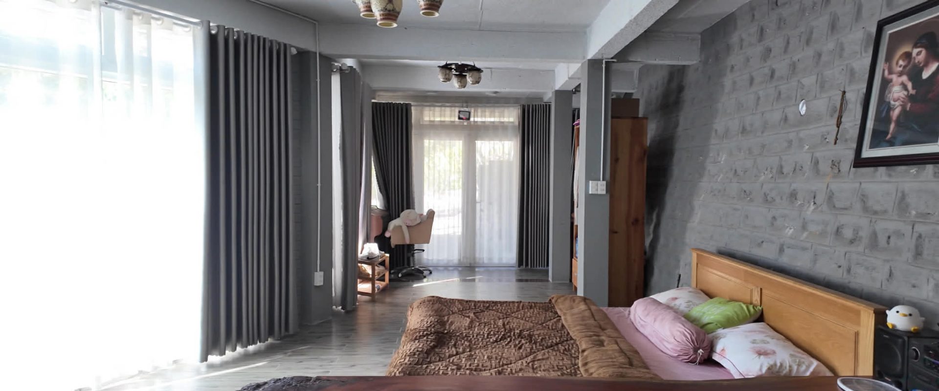 Bán Villa Sân Vườn Mặt Tiền Trịnh Hoài Đức Đà Lạt 335m2