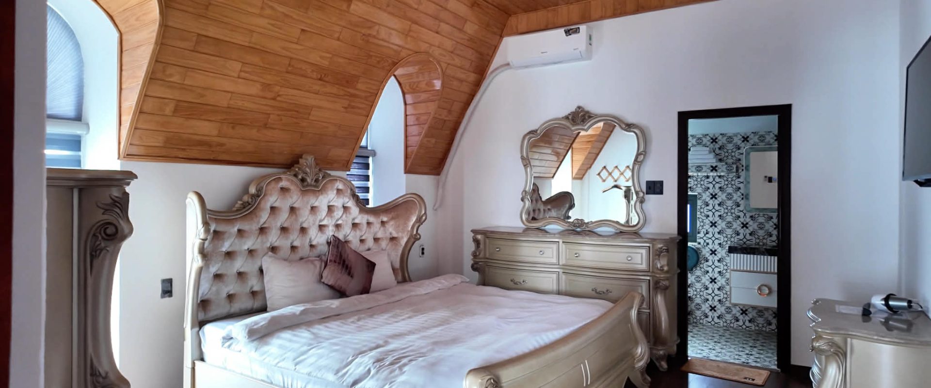 Bán Villa Phù Đổng Thiên Vương Đà Lạt 200m2