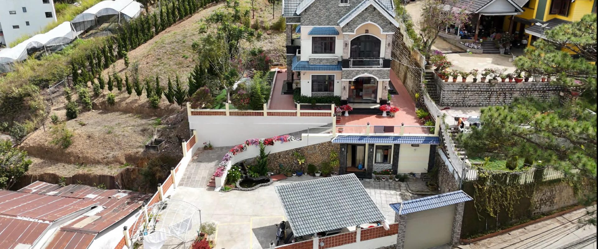 Villa sân vườn Trịnh Hoài Đức Đà Lạt 760m²