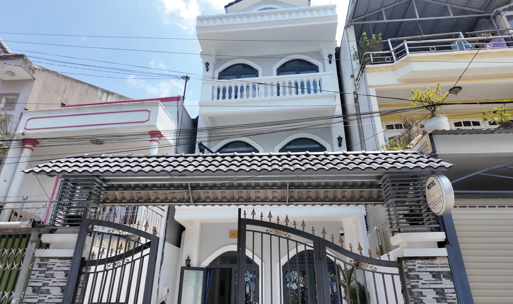 Khách sạn mặt tiền Đa Minh Đà Lạt