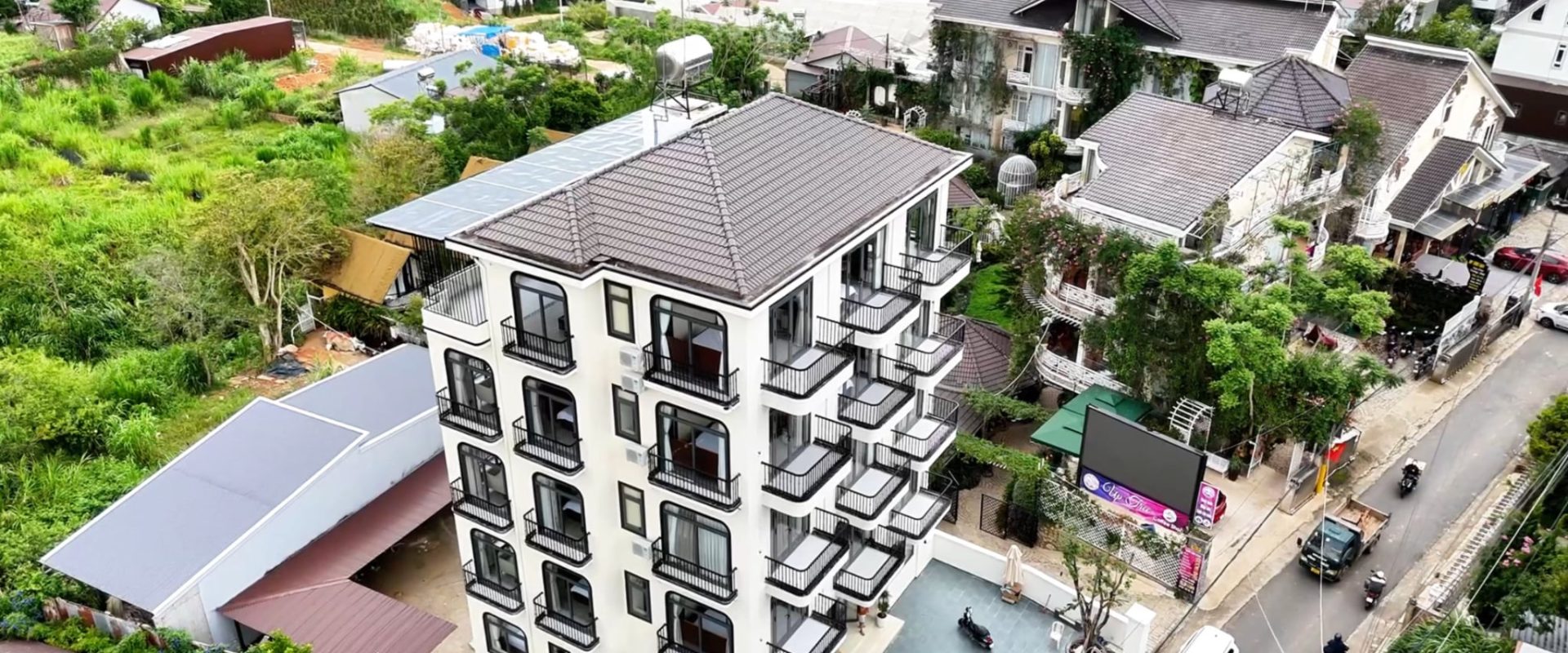 Bán Khách Sạn Mặt Tiền An Bình Đà Lạt 250m2