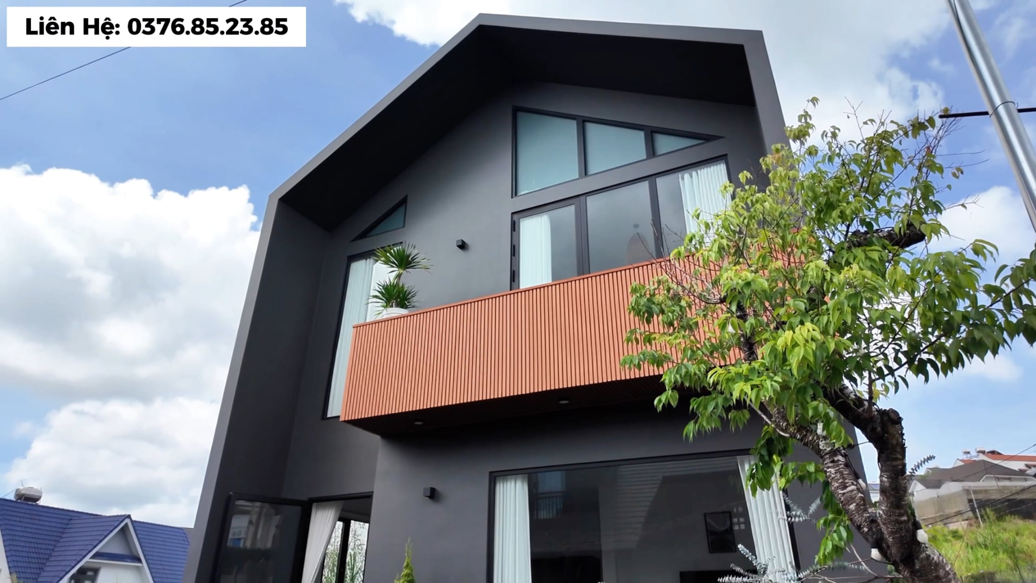 Villa Nam Hồ Đà Lạt